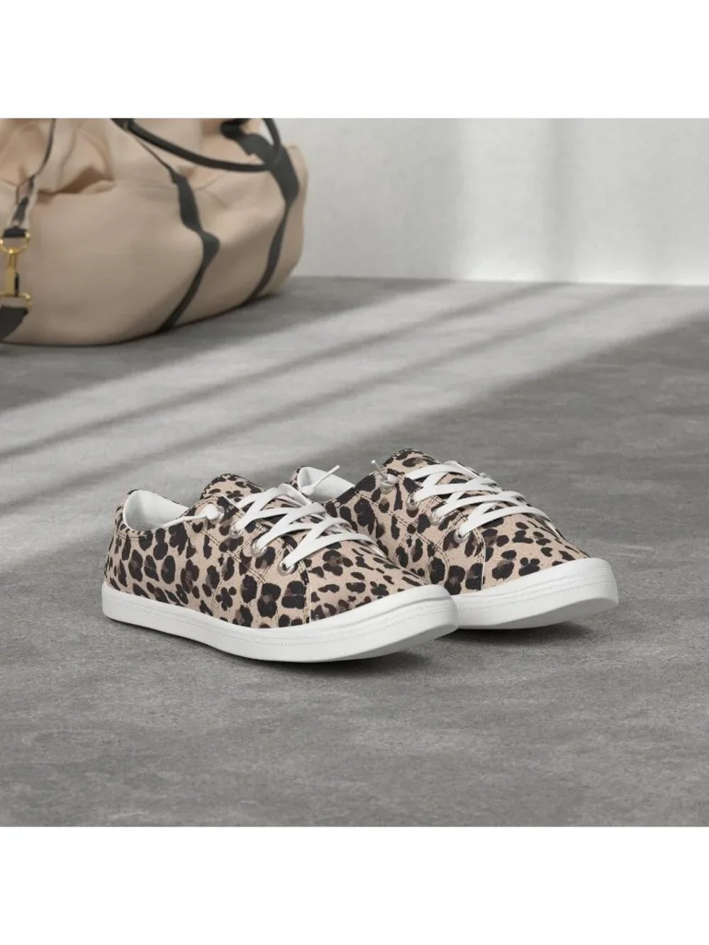 Women's Leopard Tennis Shoes Classic Canvas Low Top Athletic Running Sneakers